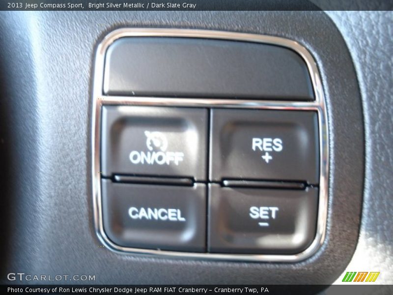 Bright Silver Metallic / Dark Slate Gray 2013 Jeep Compass Sport