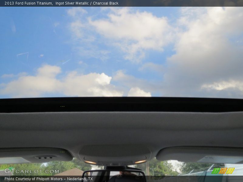 Sunroof of 2013 Fusion Titanium