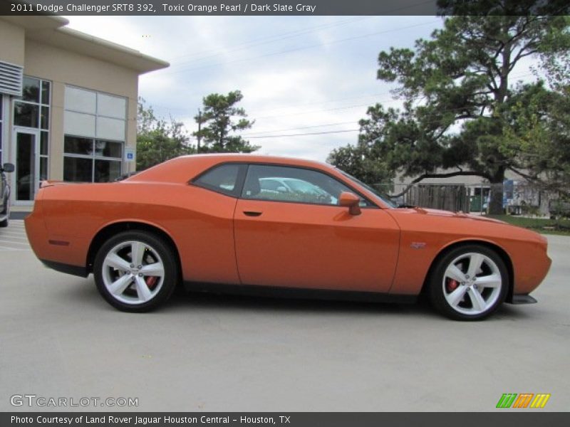 Toxic Orange Pearl / Dark Slate Gray 2011 Dodge Challenger SRT8 392