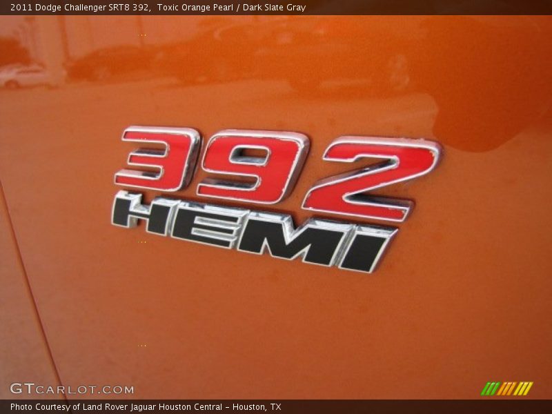 Toxic Orange Pearl / Dark Slate Gray 2011 Dodge Challenger SRT8 392