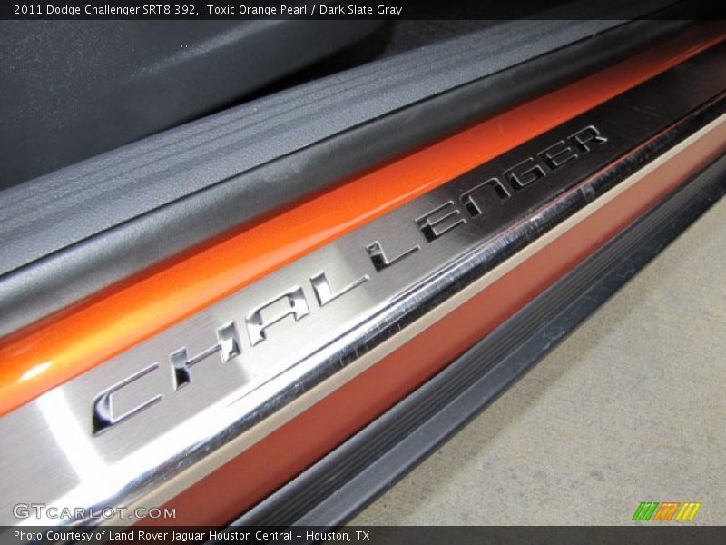 Toxic Orange Pearl / Dark Slate Gray 2011 Dodge Challenger SRT8 392