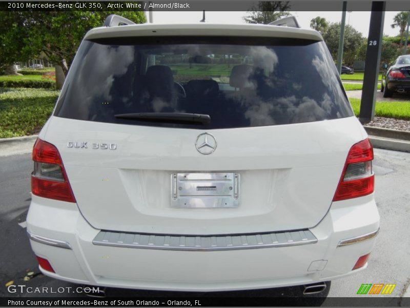 Arctic White / Almond/Black 2010 Mercedes-Benz GLK 350