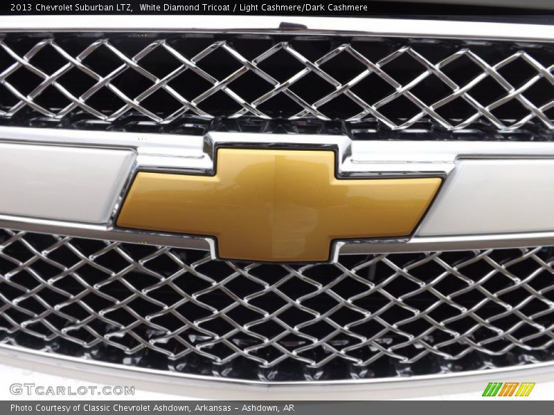 White Diamond Tricoat / Light Cashmere/Dark Cashmere 2013 Chevrolet Suburban LTZ