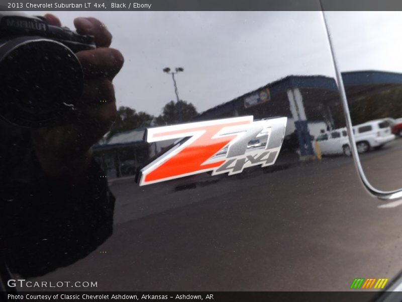  2013 Suburban LT 4x4 Logo