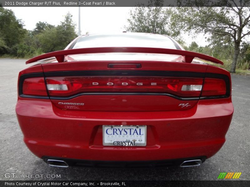 Redline 3-Coat Pearl / Black 2011 Dodge Charger R/T Plus