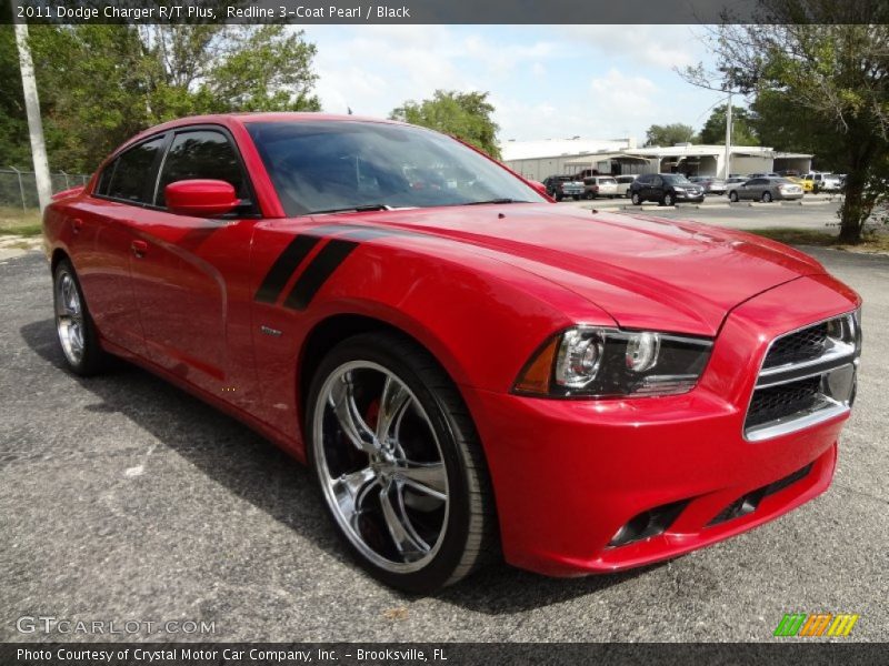 Front 3/4 View of 2011 Charger R/T Plus
