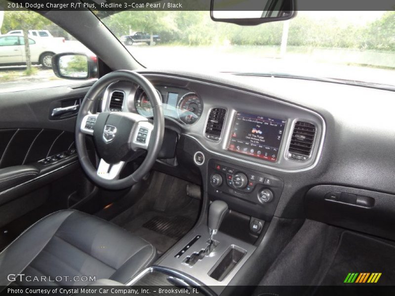 Redline 3-Coat Pearl / Black 2011 Dodge Charger R/T Plus