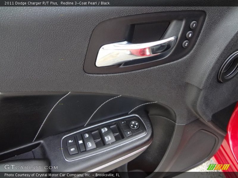 Redline 3-Coat Pearl / Black 2011 Dodge Charger R/T Plus