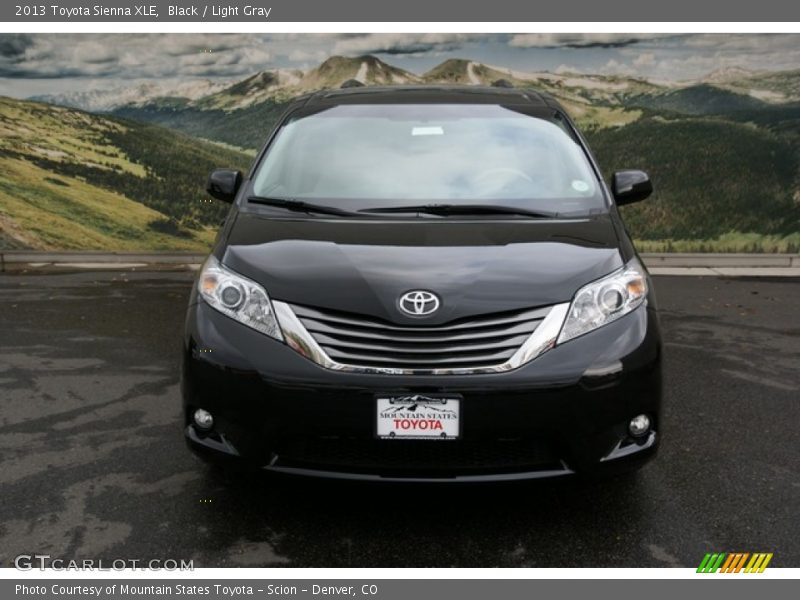 Black / Light Gray 2013 Toyota Sienna XLE