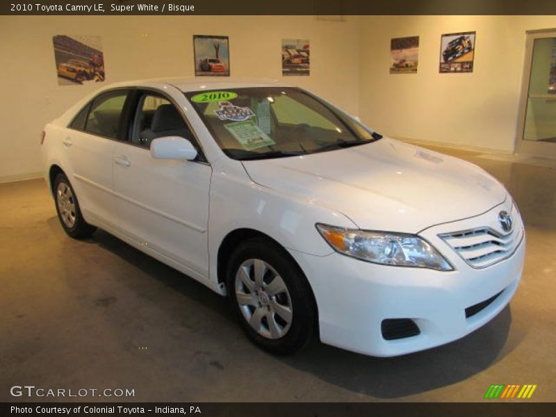 Super White / Bisque 2010 Toyota Camry LE