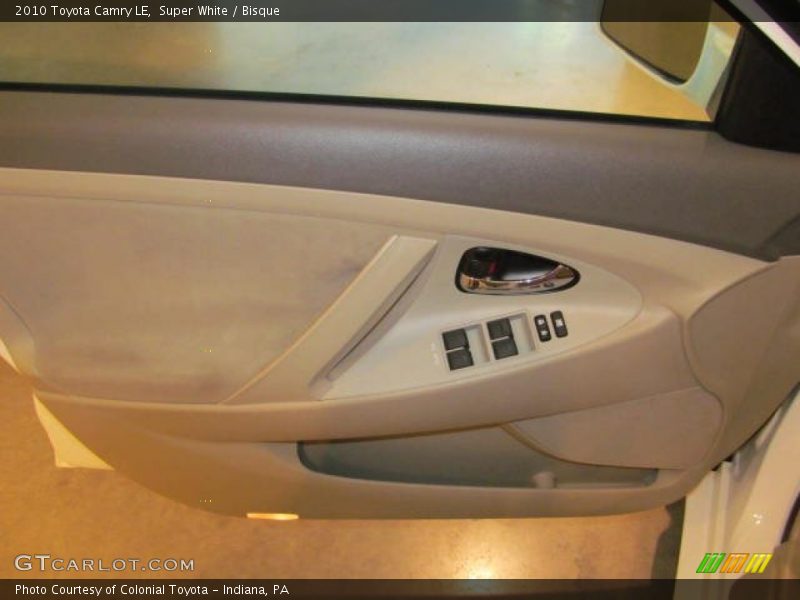Super White / Bisque 2010 Toyota Camry LE