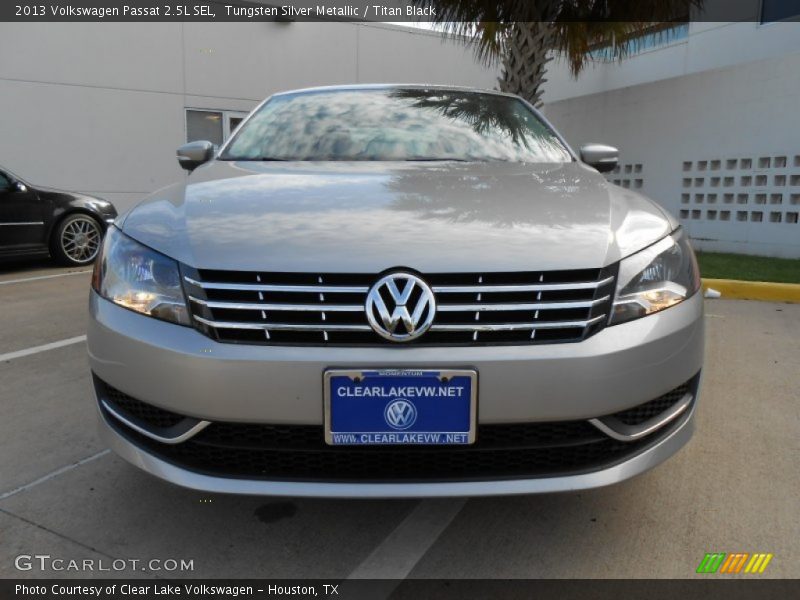 Tungsten Silver Metallic / Titan Black 2013 Volkswagen Passat 2.5L SEL
