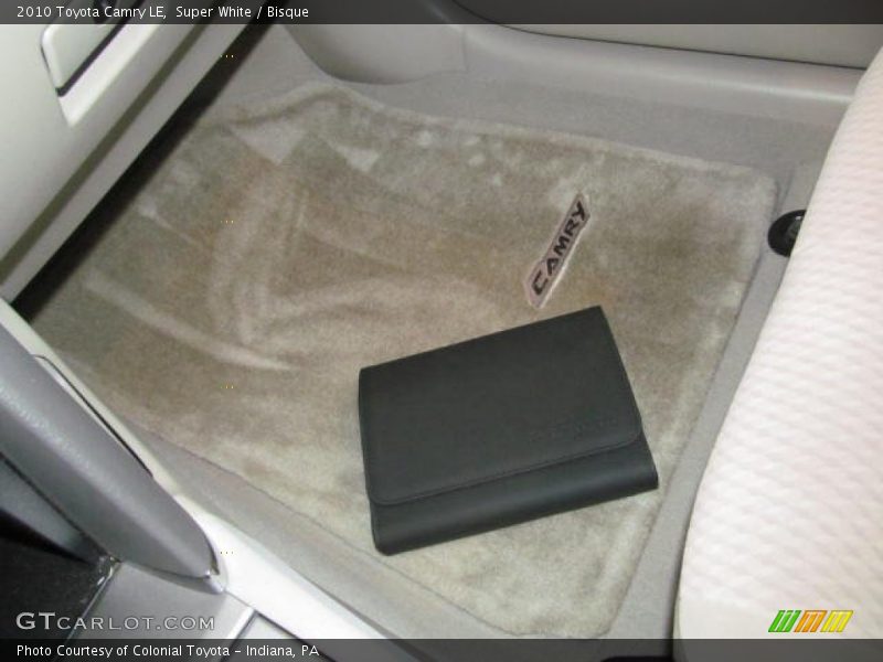 Super White / Bisque 2010 Toyota Camry LE