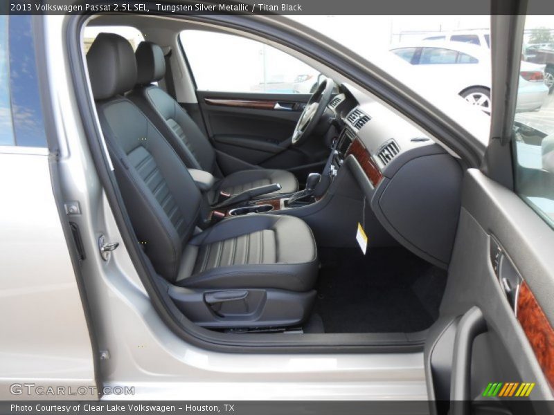 Tungsten Silver Metallic / Titan Black 2013 Volkswagen Passat 2.5L SEL