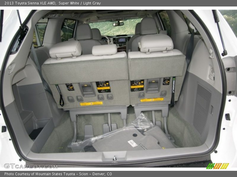 Super White / Light Gray 2013 Toyota Sienna XLE AWD