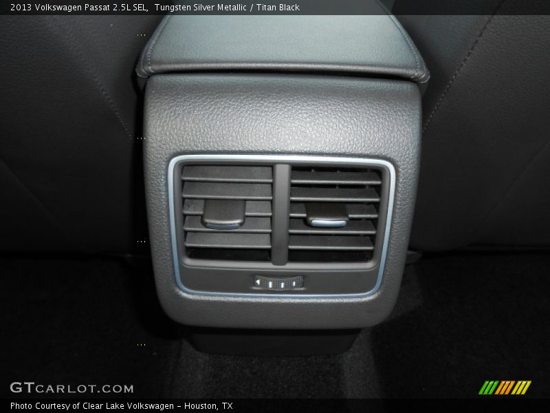 Tungsten Silver Metallic / Titan Black 2013 Volkswagen Passat 2.5L SEL