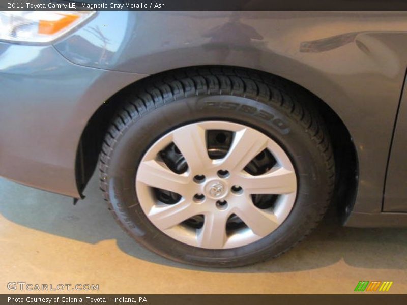 Magnetic Gray Metallic / Ash 2011 Toyota Camry LE
