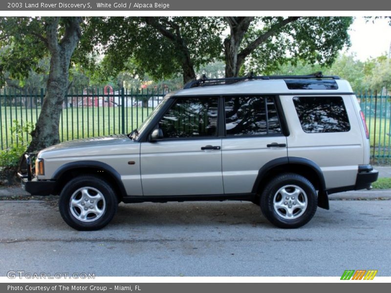 White Gold / Alpaca Beige 2003 Land Rover Discovery S