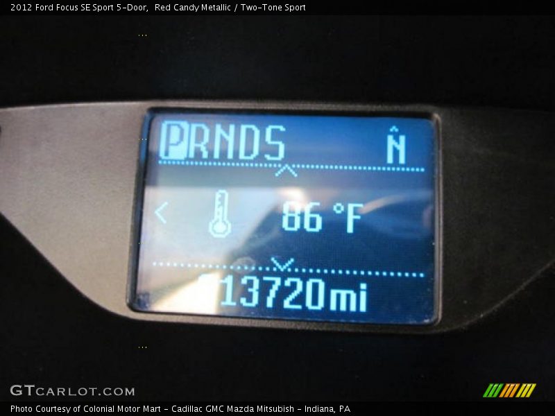 Red Candy Metallic / Two-Tone Sport 2012 Ford Focus SE Sport 5-Door