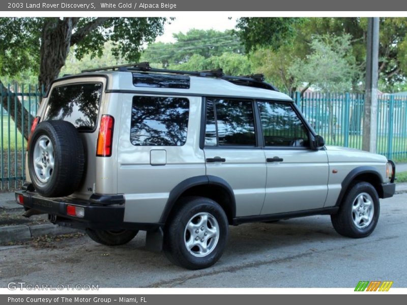 White Gold / Alpaca Beige 2003 Land Rover Discovery S