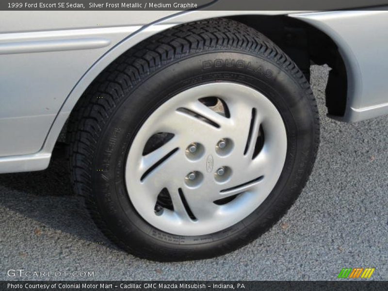 Silver Frost Metallic / Medium Graphite 1999 Ford Escort SE Sedan