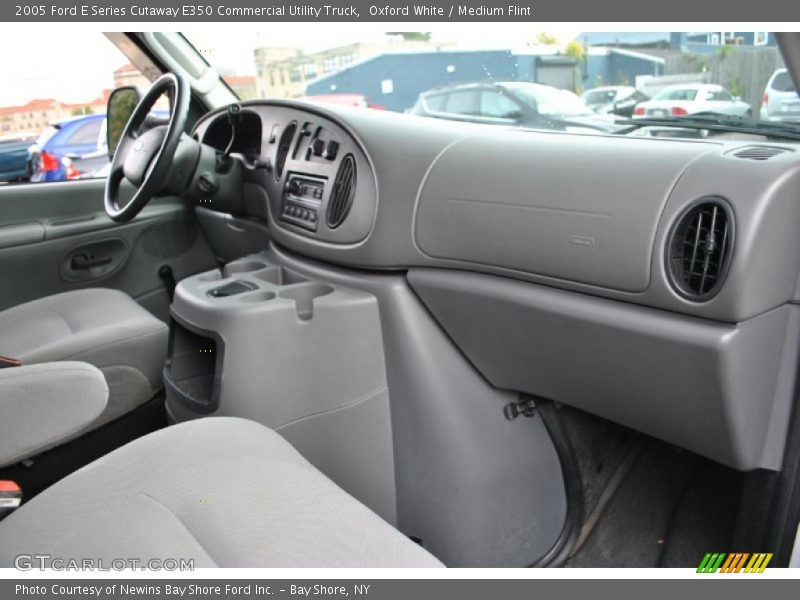 Oxford White / Medium Flint 2005 Ford E Series Cutaway E350 Commercial Utility Truck