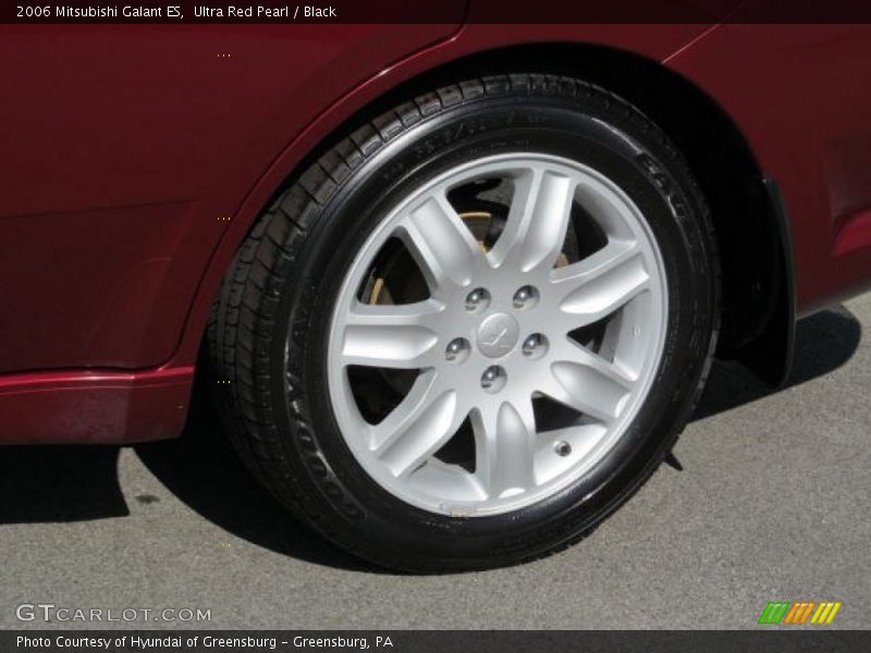 Ultra Red Pearl / Black 2006 Mitsubishi Galant ES