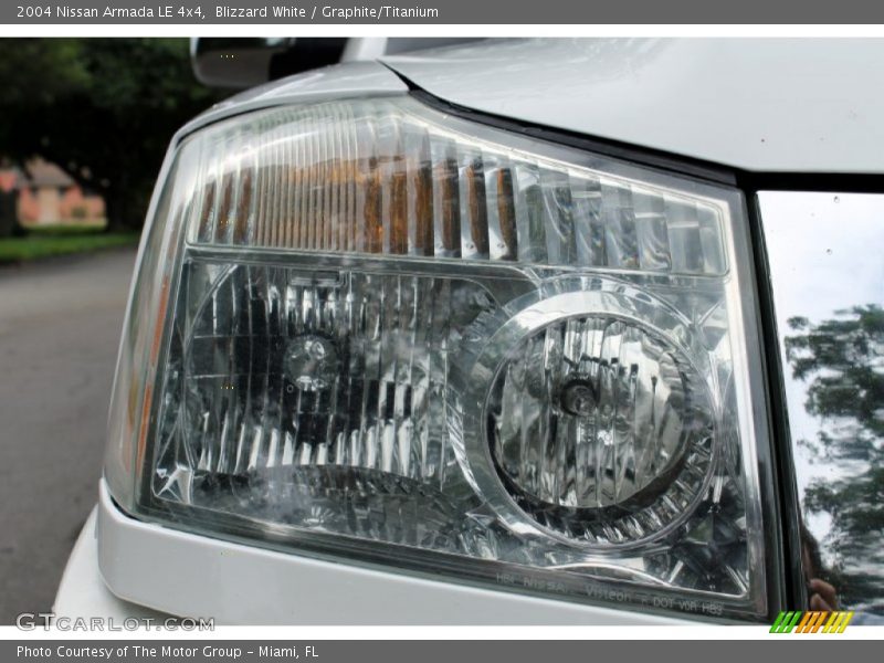 Blizzard White / Graphite/Titanium 2004 Nissan Armada LE 4x4