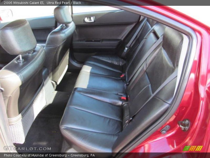 Ultra Red Pearl / Black 2006 Mitsubishi Galant ES