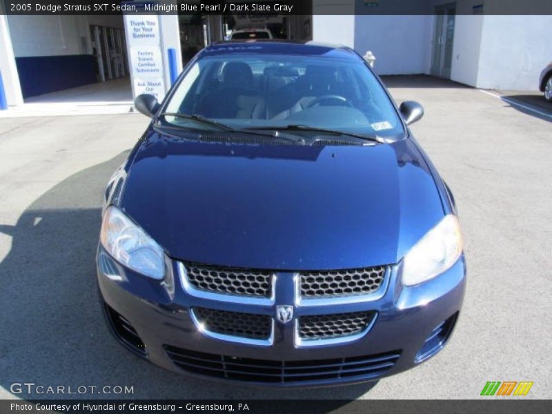 Midnight Blue Pearl / Dark Slate Gray 2005 Dodge Stratus SXT Sedan