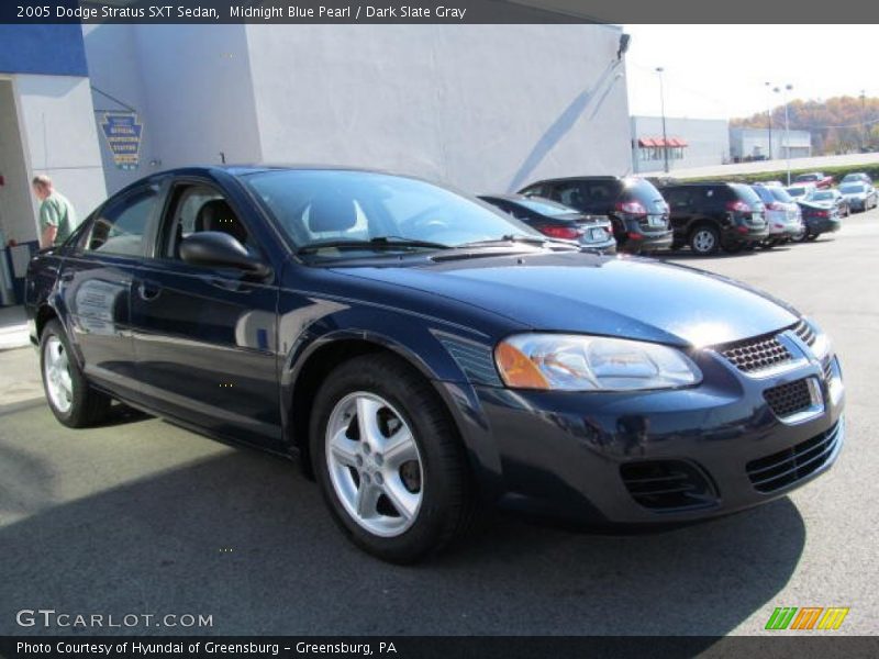 Midnight Blue Pearl / Dark Slate Gray 2005 Dodge Stratus SXT Sedan