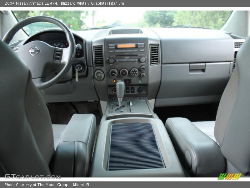 Blizzard White / Graphite/Titanium 2004 Nissan Armada LE 4x4