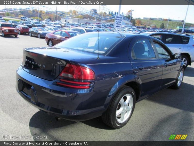 Midnight Blue Pearl / Dark Slate Gray 2005 Dodge Stratus SXT Sedan
