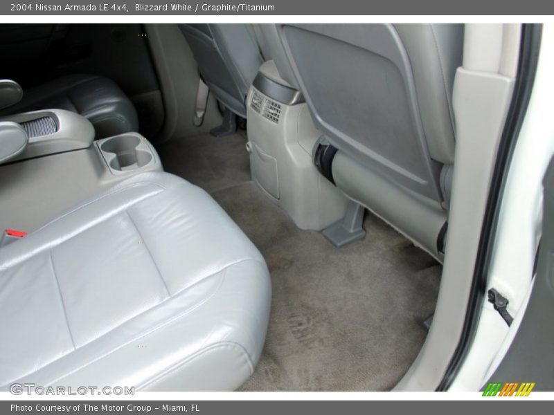 Blizzard White / Graphite/Titanium 2004 Nissan Armada LE 4x4
