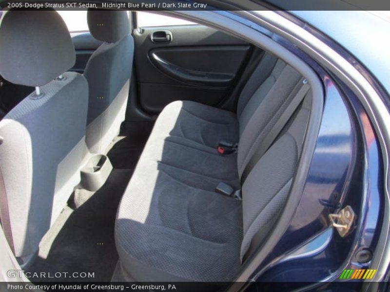 Midnight Blue Pearl / Dark Slate Gray 2005 Dodge Stratus SXT Sedan