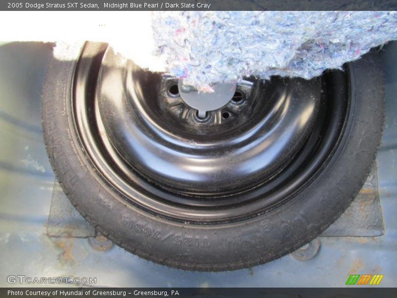 Midnight Blue Pearl / Dark Slate Gray 2005 Dodge Stratus SXT Sedan