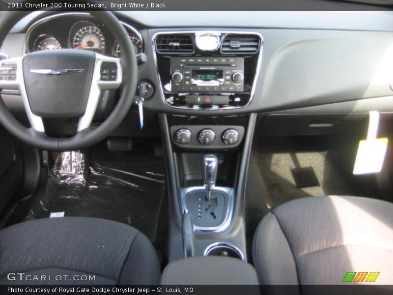 Bright White / Black 2013 Chrysler 200 Touring Sedan