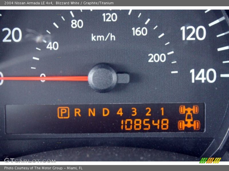 Blizzard White / Graphite/Titanium 2004 Nissan Armada LE 4x4