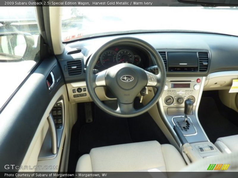 Harvest Gold Metallic / Warm Ivory 2009 Subaru Outback 2.5i Special Edition Wagon