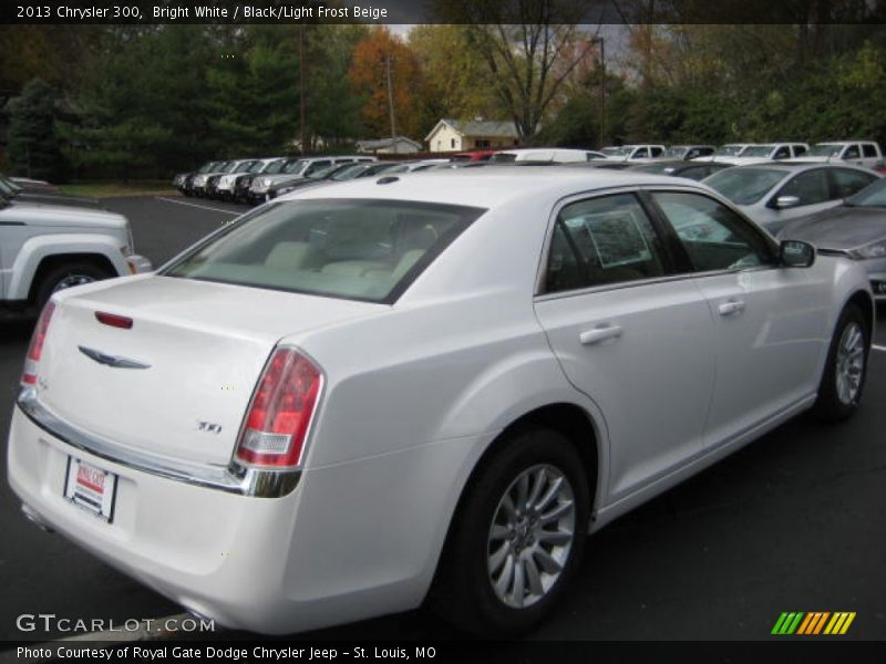 Bright White / Black/Light Frost Beige 2013 Chrysler 300