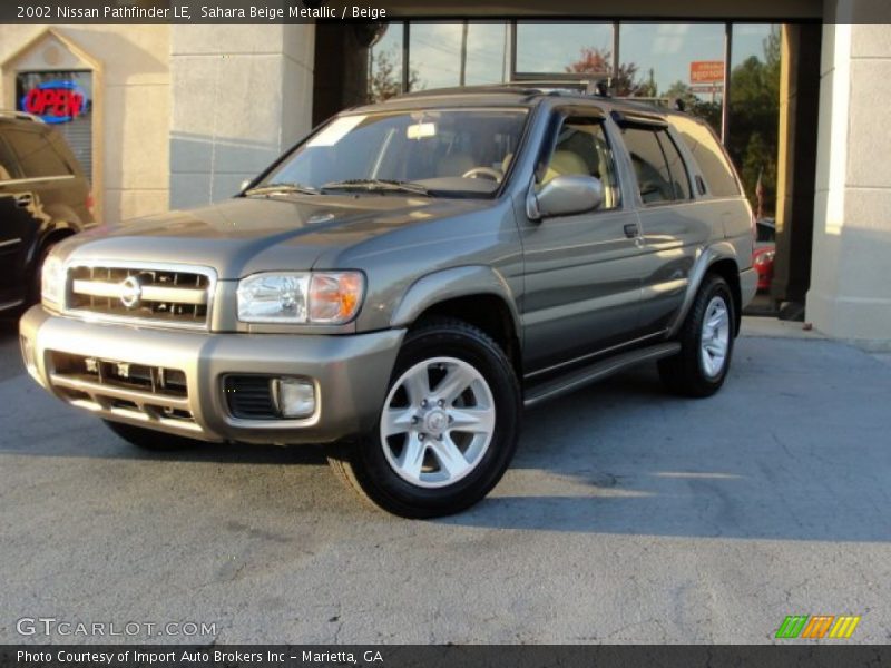 Sahara Beige Metallic / Beige 2002 Nissan Pathfinder LE