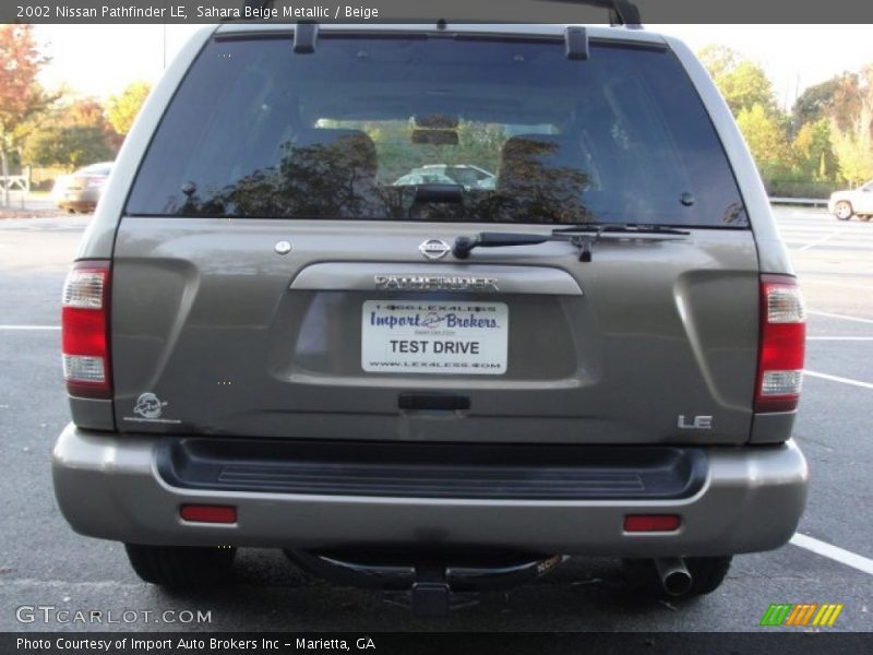 Sahara Beige Metallic / Beige 2002 Nissan Pathfinder LE