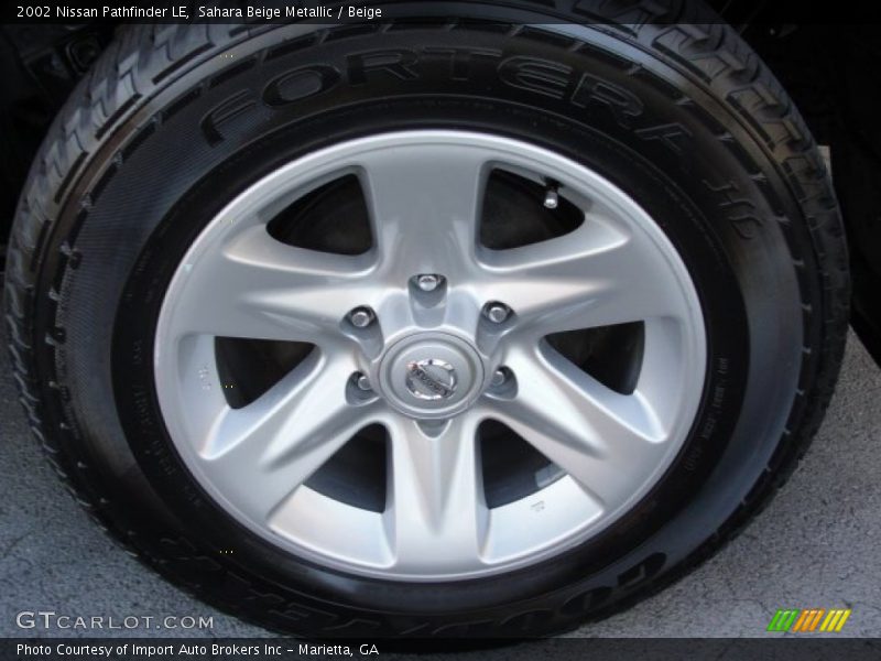Sahara Beige Metallic / Beige 2002 Nissan Pathfinder LE