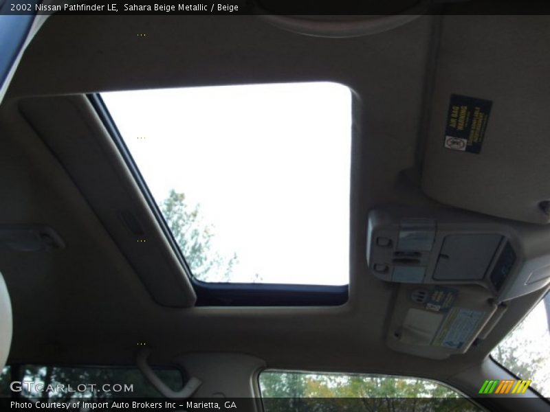 Sahara Beige Metallic / Beige 2002 Nissan Pathfinder LE