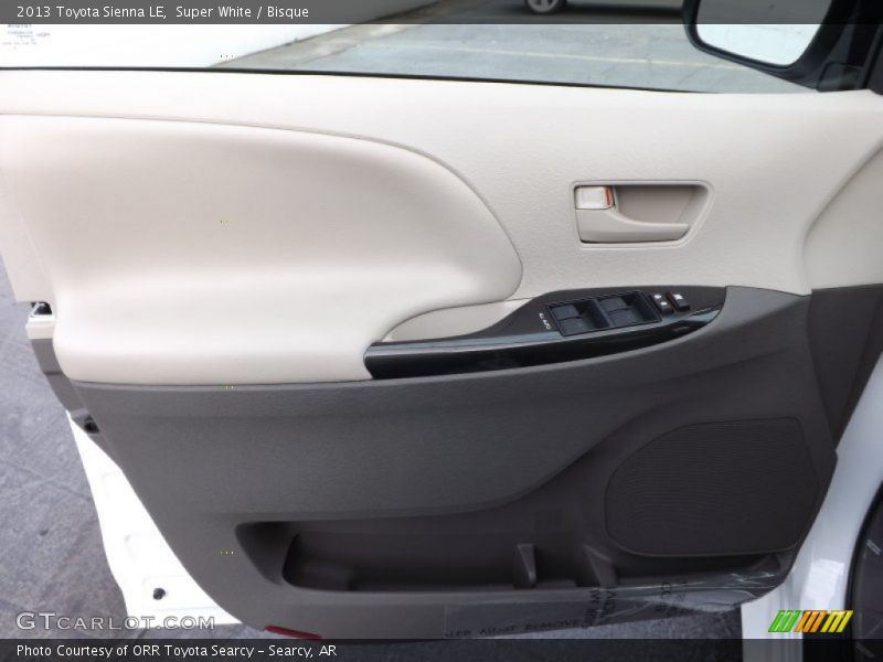 Super White / Bisque 2013 Toyota Sienna LE