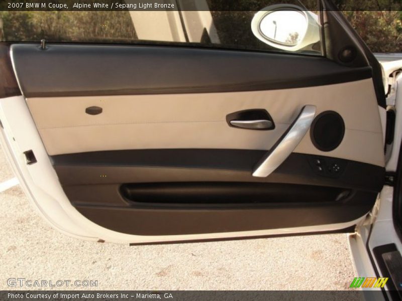 Door Panel of 2007 M Coupe
