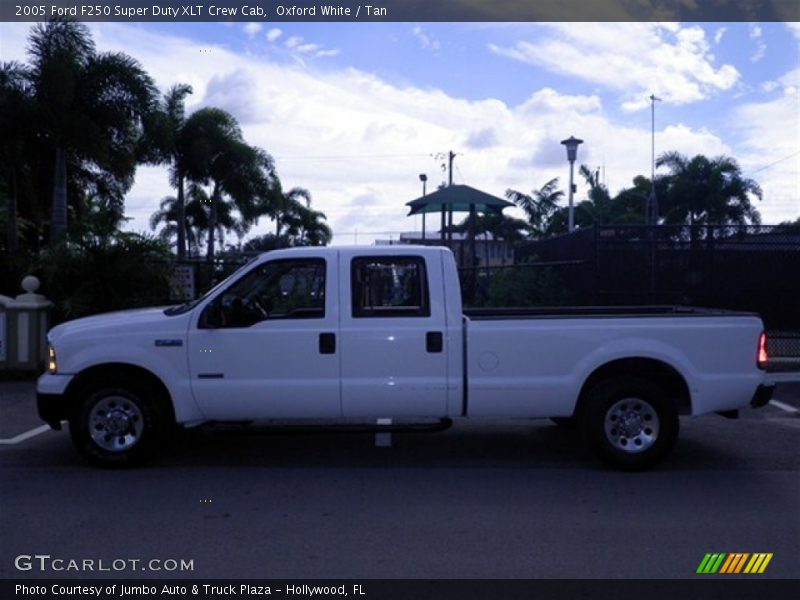 Oxford White / Tan 2005 Ford F250 Super Duty XLT Crew Cab