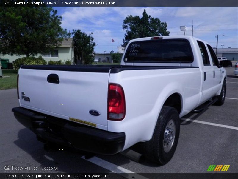 Oxford White / Tan 2005 Ford F250 Super Duty XLT Crew Cab