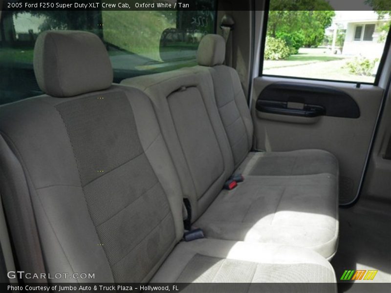 Oxford White / Tan 2005 Ford F250 Super Duty XLT Crew Cab