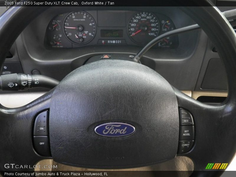 Oxford White / Tan 2005 Ford F250 Super Duty XLT Crew Cab